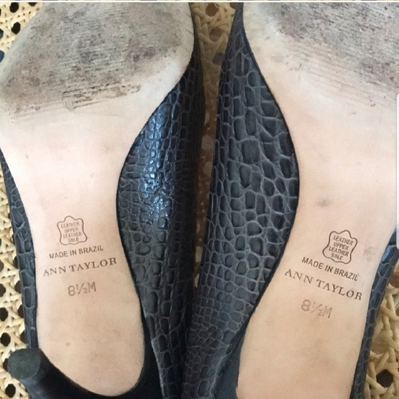 Ann Taylor Gator Print Leather Pumps - Picture 5 of 6